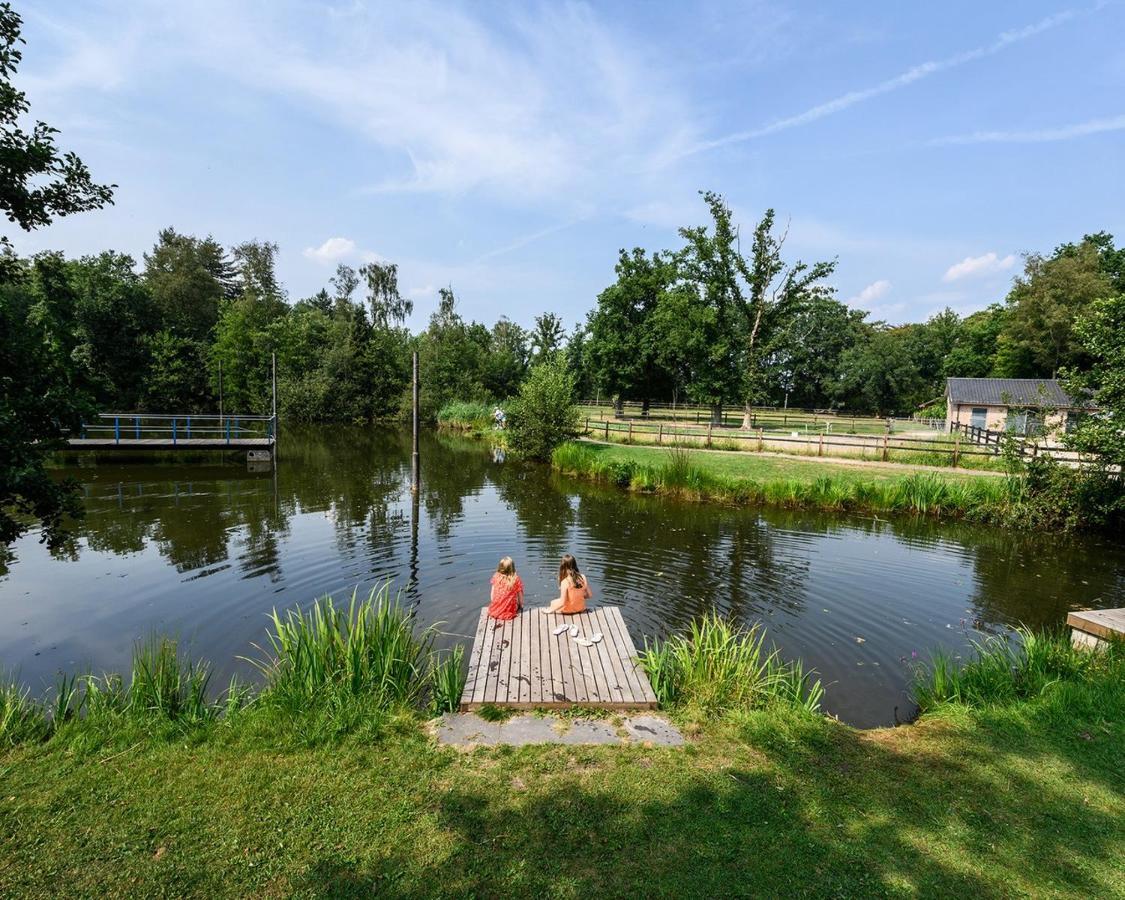 Готель Recreatiepark De Lucht Renswoude Екстер'єр фото
